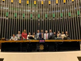 DANIEL ALMEIDA RECEBE CHINESES PARA TRATAR DE INVESTIMENTOS NO BRASIL