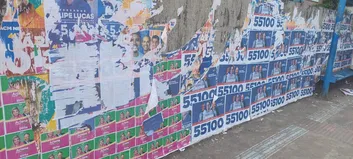 UMA SEMANA APÓS AS ELEIÇÕES SALVADOR CONTINUA COM PONTOS POLUÍDOS PELOS PANFLETOS DA CAMPANHA