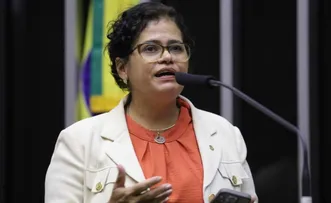 DEPUTADA ELISANGELA ARAÚJO PROTOCOLA PROJETO DE LEI PARA INCENTIVAR EMPREENDIMENTOS FEMININOS NA CÂMARA DOS DEPUTADOS