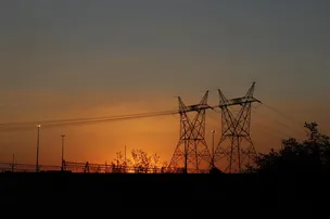 ENERGIA LIMPA BLOQUEADA: FALTA DE INFRAESTRUTURA DE TRANSMISSÃO PENALIZA NE E AUMENTA RISCO DE APAGÕES NO SE
