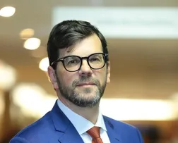 VOLUME DAS IMPORTAÇÕES E DÉFICIT COMERCIAL DE QUÍMICOS SEGUEM CRESCENDO; GOVERNO TOMA MEDIDA EMERGENCIAL PARA CONTER O CENÁRIO CRÍTICO