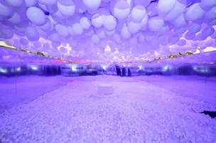 SHOPPING BELA VISTA APOSTA NA INOVAÇÃO E TRAZ PARA O SEU NATAL O BALLOON EXPERIENCE