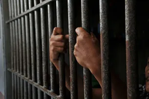 PRETOS E PARDOS REPRESENTAM 97% DOS PRESOS EM FLAGRANTE EM SALVADOR, APONTA DEFENSORIA