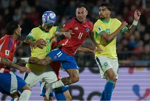 BRASIL VIRA SOBRE O CHILE NO FIM E VENCE EM SANTIAGO