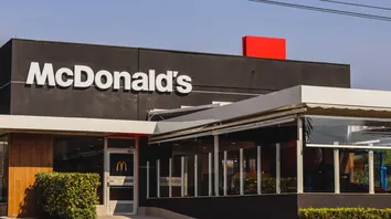 MCDONALD’S PERDE US$14 BILHÕES APÓS CONTAMINAÇÃO POR BACTÉRIA
