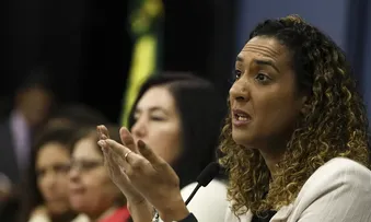 ANIELLE DEPÕE NA PF EM INQUÉRITO SOBRE DENÚNCIAS CONTRA SILVIO ALMEIDA