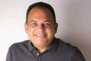 VEREADORES : JORGE ARAÚJO REPÓRTER VEM LIDERANDO A VOTAÇÃO PARA CÂMARA