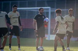 VITÓRIA FAZ PENÚLTIMO AJUSTES ANTES DE ENFRENTAR O FLUMINENSE NO BARRADÃO