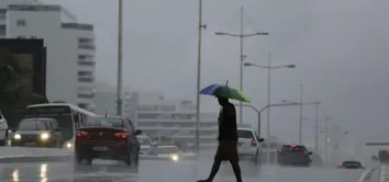 CHUVA SE INTENSIFICA NA BAHIA COM PREVISÃO DE TROVOADAS ATÉ A PRÓXIMA SEMANA