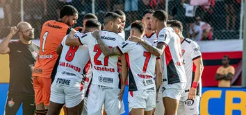 VITÓRIA RECEBE O CORINTHIANS HOJE BUSCANDO VAGA NA SULAMERICANA