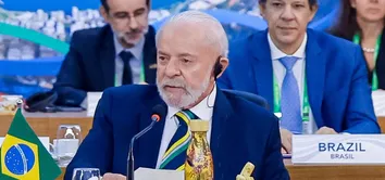 LULA PARABENIZA PRESIDENTE ELEITO DO URUGUAI