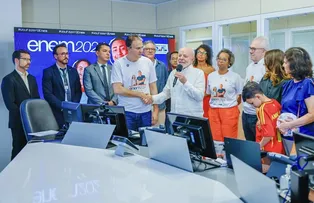 BAHIA TEVE 100% DE ALUNOS DO 3º ANO INSCRITOS NO ENEM, DIZ MINISTRO
