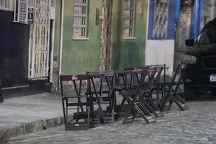 BRUNO REIS DIZ QUE AINDA NÃO DECIDIU SE VAI RETIRAR CADEIRAS NA RUA DE BARES E RESTAURANTES DE SALVADOR
