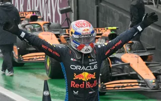VERSTAPPEN VENCE CAÓTICO GP DO BRASIL E SE APROXIMAR DO TETRA