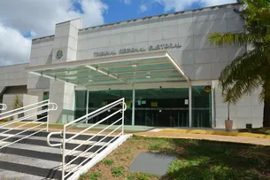 PARLAMENTARES ANALISAM CRÉDITO PARA AQUISIÇÃO OU CONSTRUÇÃO DE FÓRUNS