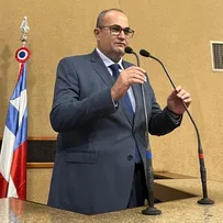 JORNALISTAS ESPECIALIZADOS INDICAM HASSAN ENTRE OS DEZ DEPUTADOS MAIS ATUANTES
