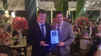 FERREIRA COSTA É DESTAQUE EMPRESARIAL NO TROFÉU LOJISTA 2024