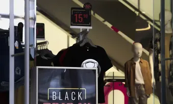 BLACK FRIDAY 2024 TERÁ EQUILÍBRIO ENTRE VENDAS PRESENCIAIS E ONLINE