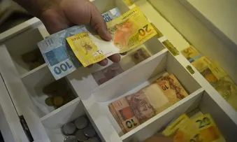 CAIXA DISPONIBILIZA SAQUE CALAMIDADE PARA OS MUNICÍPIOS BAIANOS DE HELIÓPOLIS E CAIRÚ (BA)