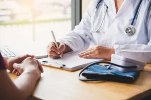 EMPRESAS PODERÃO DESCOBRIR SE ATESTADO MÉDICO DE FUNCIONÁRIO É FALSO; ENTENDA