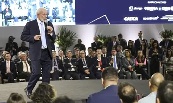 LULA DIZ QUE NÃO FALTARÁ CRÉDITO PARA CONSTRUÇÃO CIVIL