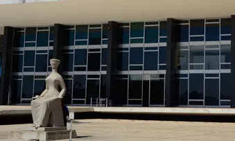 STF RETOMA JULGAMENTO QUE PODE PUNIR REDES POR CONTEÚDOS DE USUÁRIOS