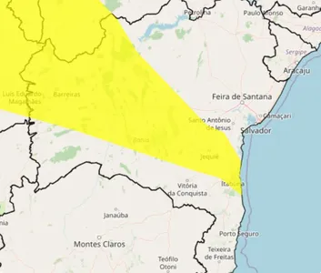 COM CHANCES DE FORMAÇÃO DE CICLONE, MAIS DE 90 CIDADES DO ESTADO DA BAHIA TÊM RISCO DE CHUVAS INTENSAS