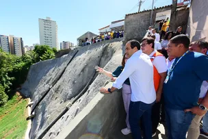 CONTENÇÃO DE ENCOSTA TRAZ SEGURANÇA PARA MORADORES DE ÁREA DE RISCO EM BROTAS