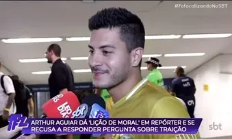 ARTHUR AGUIAR SE RECUSA A RESPONDER PERGUNTA SOBRE TRAIÇÃO E DÁ LIÇÃO DE MORAL EM REPÓRTER