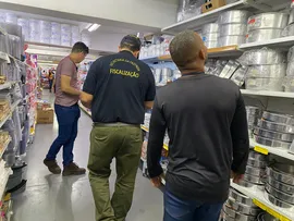 OPERAÇÃO FISCO PRESENTE AVERIGUA LOJA NA MOURARIA COM DÉBITOS TRIBUTÁRIOS ACUMULADOS E OUTRAS IRREGULARIDADES