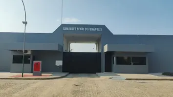 GRUPO ARMADO INVADE PRESÍDIO E LIBERTA 16 DETENTOS NA BAHIA