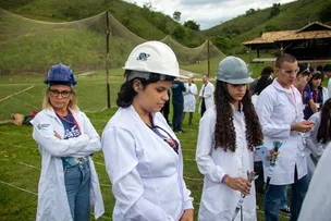 FOGUETES FEITOS POR ESTUDANTES DA REDE ESTADUAL COM MATERIAIS RECICLADOS SE DESTACAM NA MOSTRA BRASILEIRA DE ASTRONOMIA