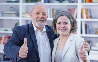 GLEISI DESCARTA CANDIDATURA EM 2026: 'NÃO PRETENDO SER CANDIDATA'