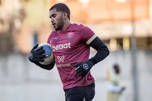 FLUMINENSE SE ACERTA COM O GOLEIRO LUCAS ARCANJO E AGUARDAR O POSICIONAMENTO DO VITÓRIA PARA CONFIRMAR COMPRA