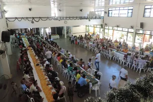 ALMOÇO NATALINO DA CIDADE DA LUZ ACONTECE NA TERÇA-FEIRA, 24 DE DEZEMBRO, COM DISTRIBUIÇÃO DE CESTAS E PRESENTES PARA AS FAMÍLIAS ASSISTIDAS PELA INSTITUIÇÃO