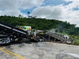 GOVERNO DA BAHIA DECRETA LUTO DE DOIS DIAS PELAS MORTES EM ACIDENTE NA BR-116