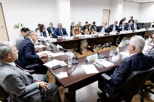 CNDI APROVA MOÇÃO CRÍTICA À ELEVAÇÃO DOS JUROS PELO BANCO CENTRAL