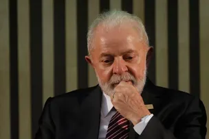 GOVERNO DE LULA É APROVADO POR 38% DOS BRASILEIROS E REJEITADO POR 50%, APONTA NOVA PESQUISA