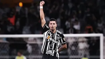 PAULINHO CHEGA A SÃO PAULO E FICA PERTO DE SER ANUNCIADO PELO PALMEIRAS; PATRICK SE DESPEDE