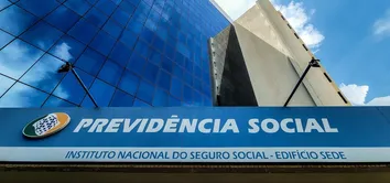 INSS REVISARÁ 800 MIL APOSENTADORIAS POR INVALIDEZ EM 2025