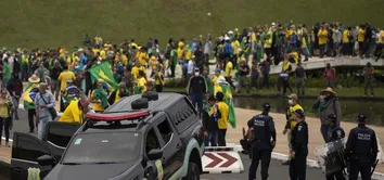 LULA REALIZA ATOS SEM PRESENÇA DE PRESIDENTES DOS PODERES PARA RELEMBRAR OS ATAQUES DO 8/1
