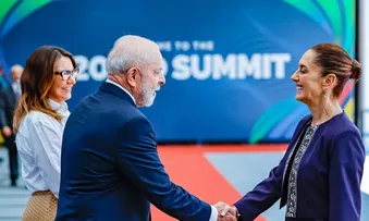 LULA E PRESIDENTA DO MÉXICO CONVERSAM SOBRE NOVA PRESIDÊNCIA DOS EUA