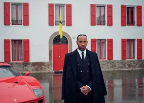 HAMILTON INICIA OFICIALMENTE TRABALHOS NA FERRARI PARA 2025