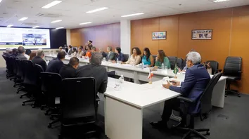 GOVERNADOR DIALOGA COM A PREFEITURA DE ITAMBÉ SOBRE SITUAÇÃO DE EMERGÊNCIA