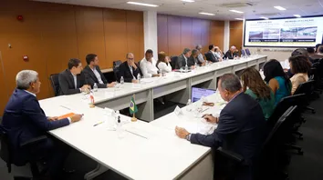RESULTADO DE INVESTIMENTOS E NOVOS PROJETOS EM JEQUIÉ SÃO APRESENTADOS POR JERÔNIMO EM ENCONTRO