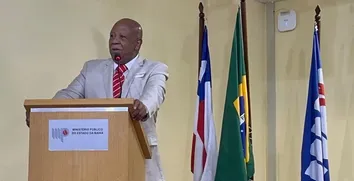 COORDENADOR DO IDAFRO CONSIDERA "HISTÓRICA" AUDIÊNCIA QUE ENVOLVE CLÁUDIA LEITTE; INDENIZAÇÃO PODE CHEGAR A R$ 10 MILHÕES