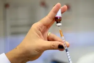APÓS LIBERAR VACINA CONTRA DENGUE, SAÚDE QUER AMPLIAR FAIXA ETÁRIA