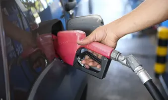 PREÇOS DOS COMBUSTÍVEIS SOBEM EM DEZEMBRO E MARCAM AUMENTO ANUAL EM 2024