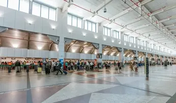 FUSÃO ENTRE AZUL E GOL PODE REDUZIR PREÇO DE PASSAGEM AÉREA; DIZ MINISTRO