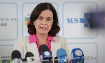MINISTRA DA SAÚDE, NÍSIA TRINDADE ANTECIPA RETORNO DAS FÉRIAS